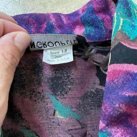 Vintage IN Group LTD Wrap Top Shirt Floral 12 - Picture 5 of 8